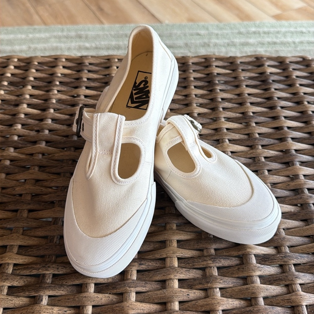 Vans White Canvas Mary Jane Sneakers - Picture 5 of 6